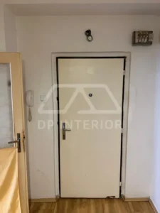 podlahové těsnění dveří