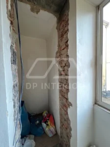 betonová stěna do interiéru
